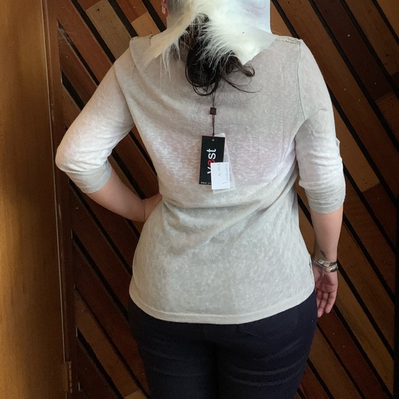 3/4 sleeve flower print top - Picture 7 of 7